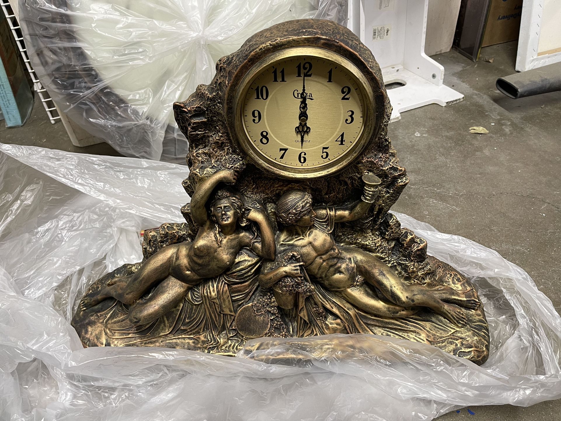 Crosa Quartz Mantel Clock