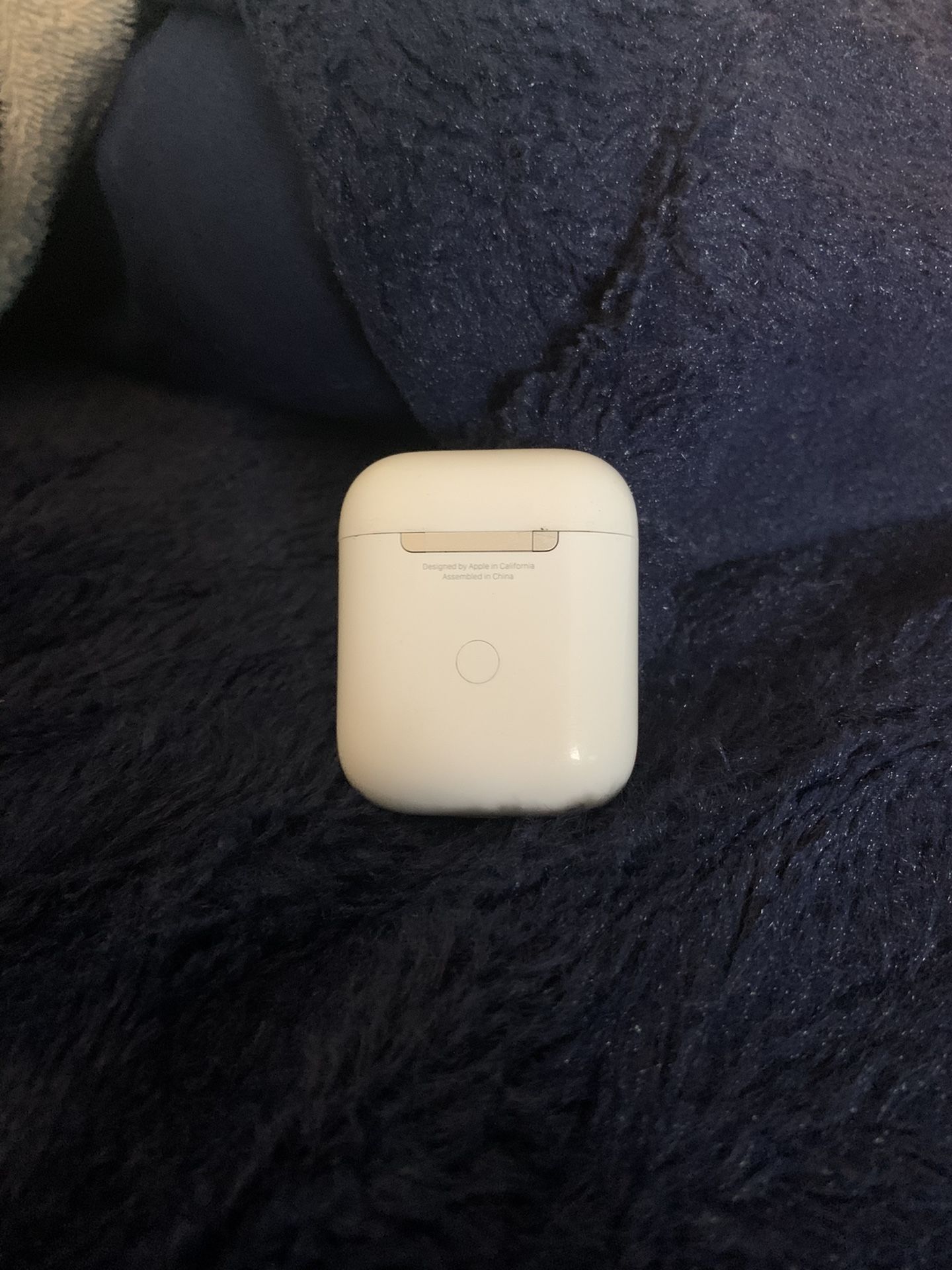 Apple AirPods gen 2 case