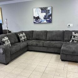 Brand New Ashley Couch ❗Ballinasloe Smoke Sectional Oversized 