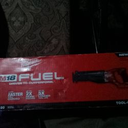 Milwaukee Sawzaw M18 Fuel