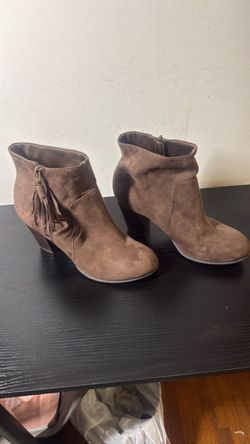 Brown Suede Heeled Ankle Boots with Fringe