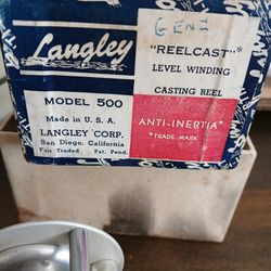 Vintage Langley Model 500 Reelcast Baitcasting Reel - Made In USA / EUC