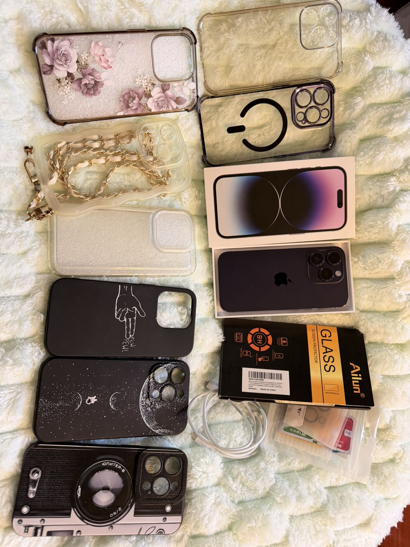 iPhone 14 Pro Perfect Conditions With Original Accessories 