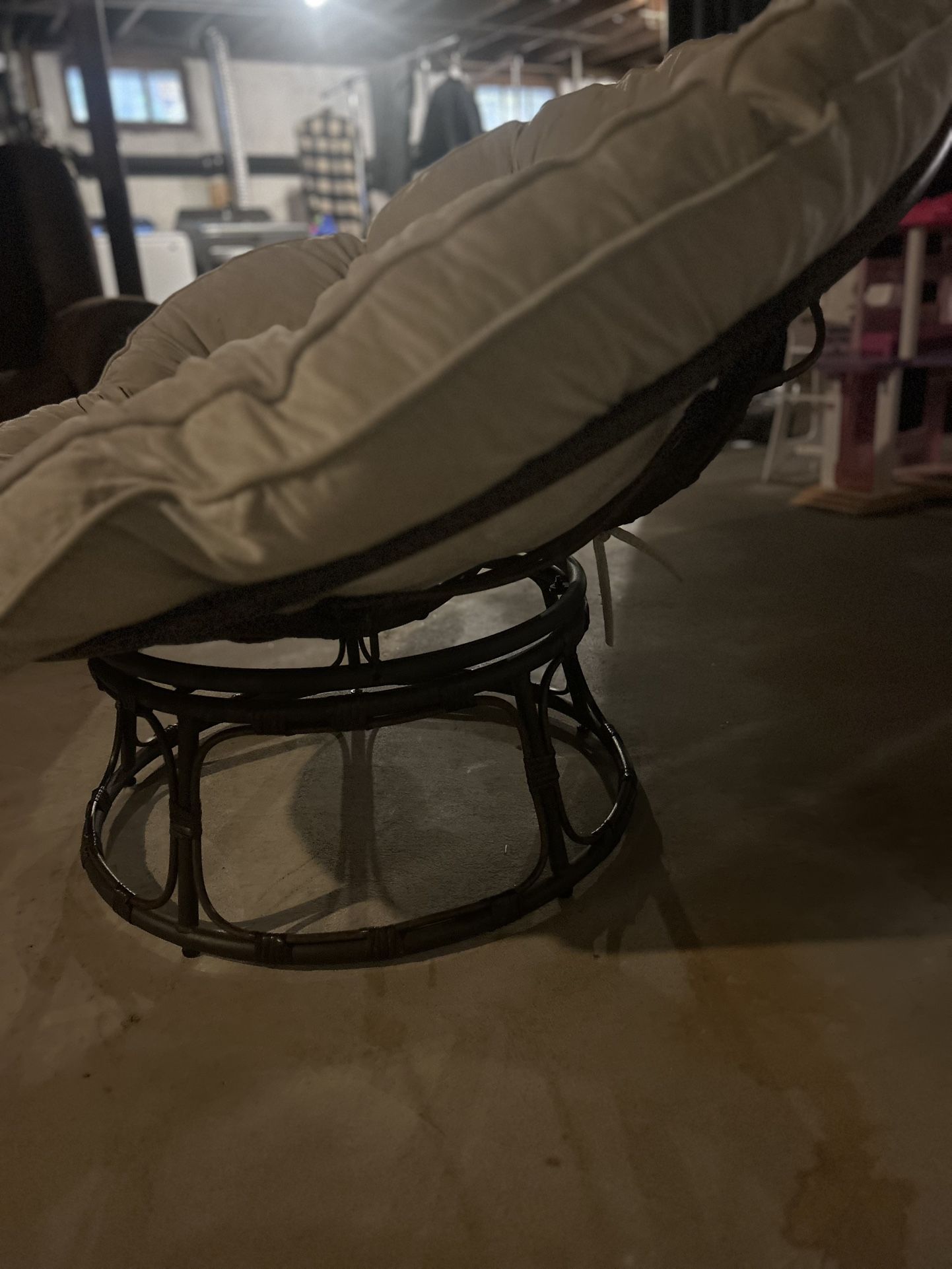 Papasan Chair with cushion