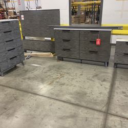 5 Pc Bedroom Set