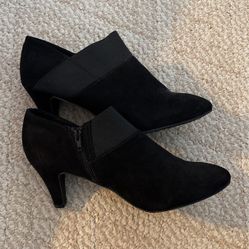 Karen Scott Size 11 Heels