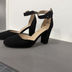 Close Toes Heel Size 9 Black 