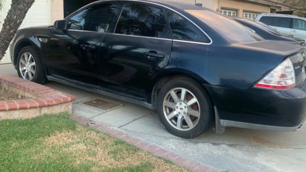 2008 Ford Taurus