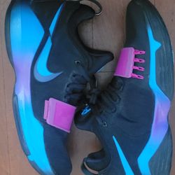 Nike PG 1 "Flip The Switch" Sz. 10