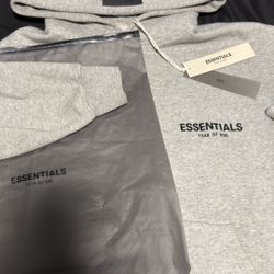 Essential Hoodie Xs
