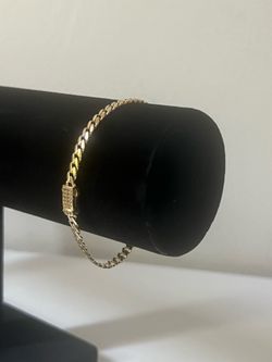 14K Gold Cuban Link Bracelet with Dimonds