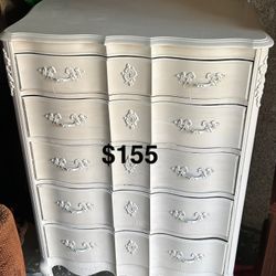Vintage French provincial 5 drawers tall chest pure white L49”*D21”*H33”(address in description) 👇delivery 🚚 available within 15 miles with extra $4
