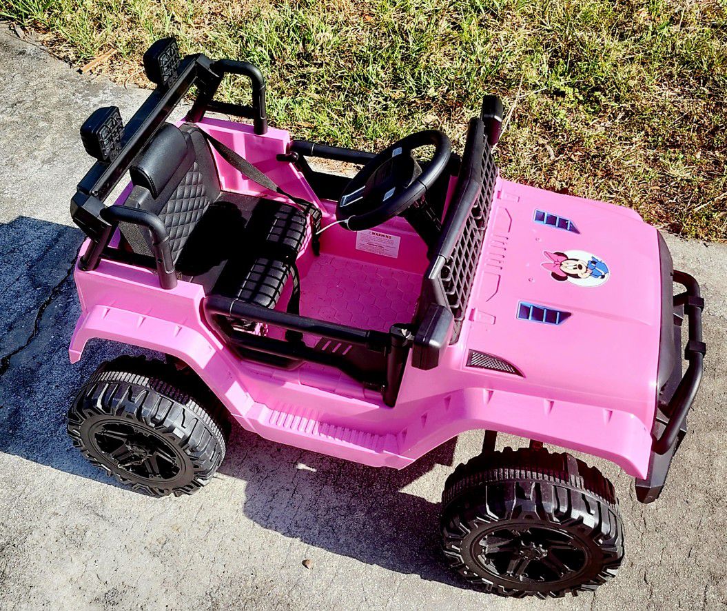 Kid Pink Jeep With Bluetooth & Charger