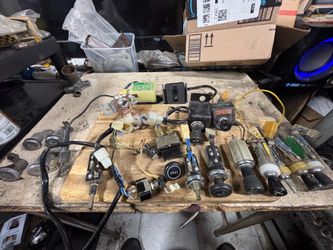 Datsun parts