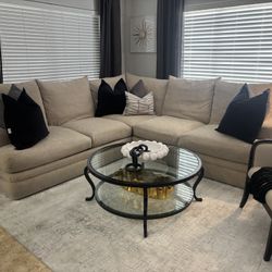 Beautiful Sectional Sofa / Couch 
