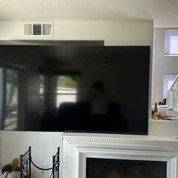82 Inch Samsung TV & Wall Mount