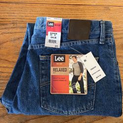 New Men’s Levi’s Relax Fit Blue Denim Jeans Size 38W X 34L
