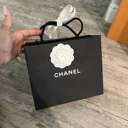 Chanel Shopping Bag for Sale in Cypress, TX - OfferUp