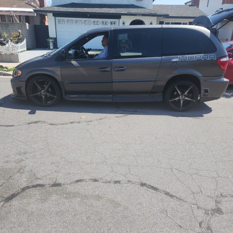2002 Dodge Caravan/Grand Caravan
