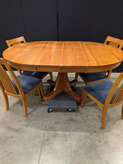 Classic Wood Pedestal Dining Table and Four Slat Back Chairs