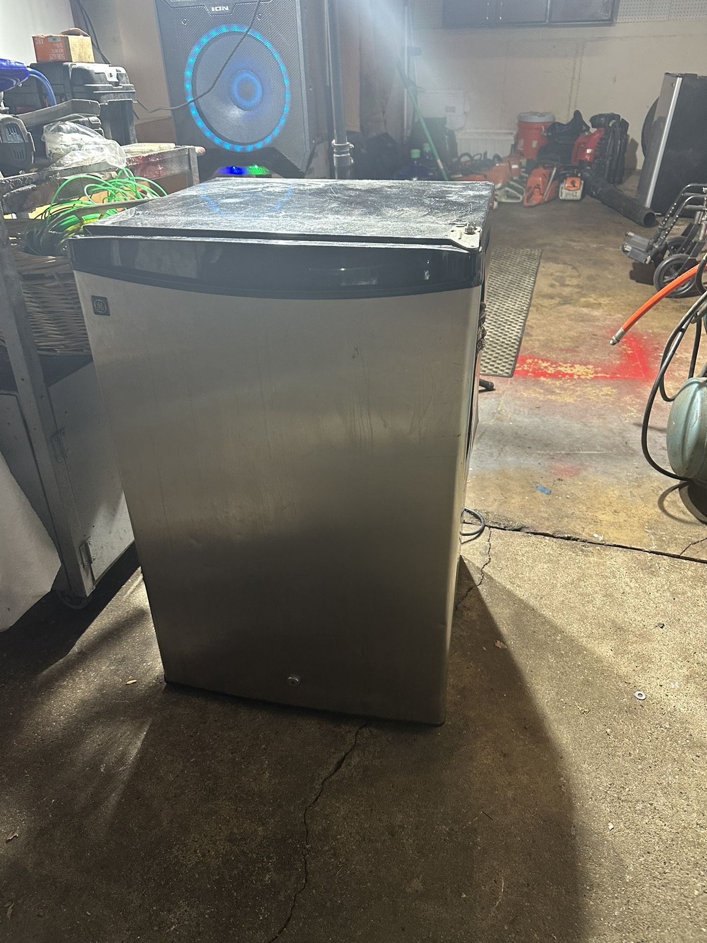 Mini Fridge 