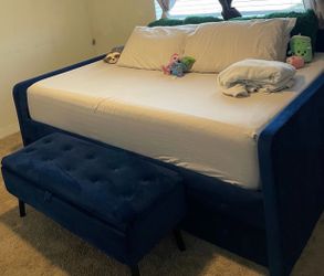 Full Size Bed and Ottoman storage