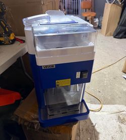 Ice cone ice machine