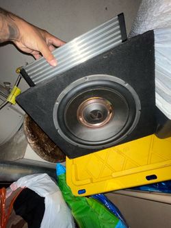 Infinity Reference series 12’ , Hifonics Amp 1200 watts