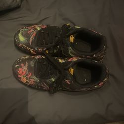 Floral Nikes Worn Twice Need To Sell Quick