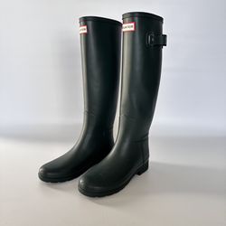 Hunter Women's Tall Rain Boots - Dark Green - US 5 Size