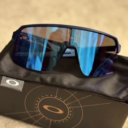 Blue Oakley Glasses