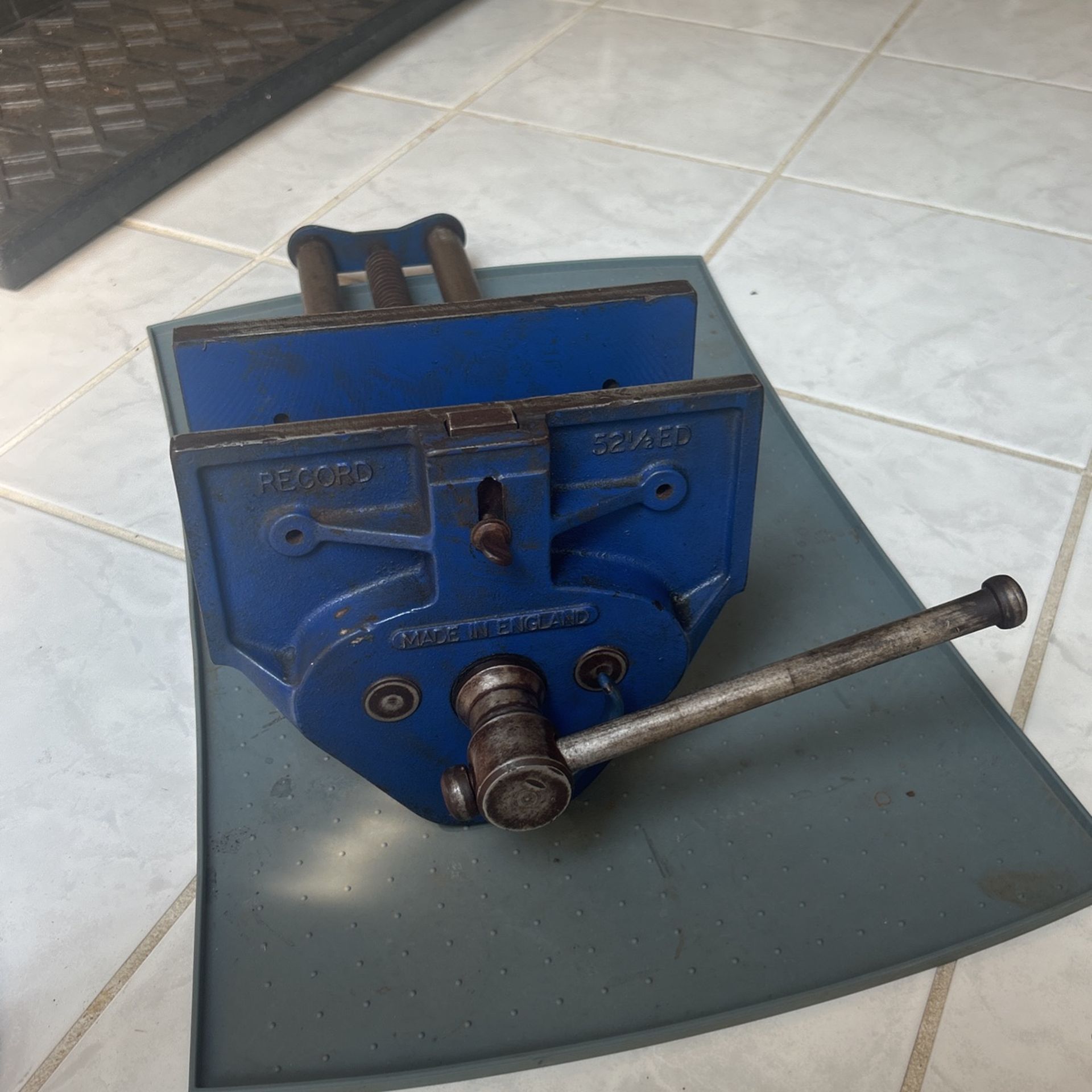 Vintage Wood Working Vise Irwin Record 52 1/2