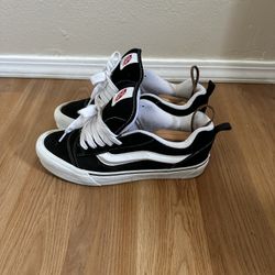 Vans Knu Skool