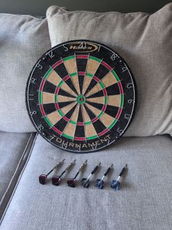 Halex Dart Board with Unicorn Darts