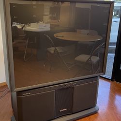 53 Inch Projector TV: Hitachi With Built In Stereo System
