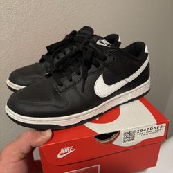 Nike dunk size 9