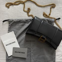 Balenciaga Hourglass Wallet On Chain