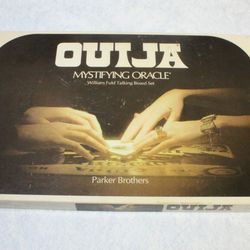 Vintage 1972 Parker Brothers OUIJA Board