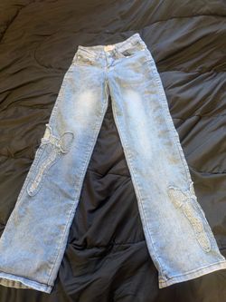 Light Wash Wide Leg Jeans with Rhinestone Bows