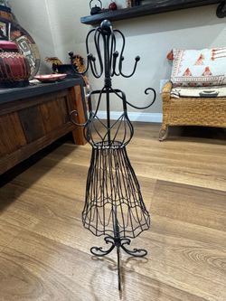 Jewelry holder