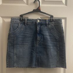 Brand New Light Wash Denim Mini Skirt Size 12