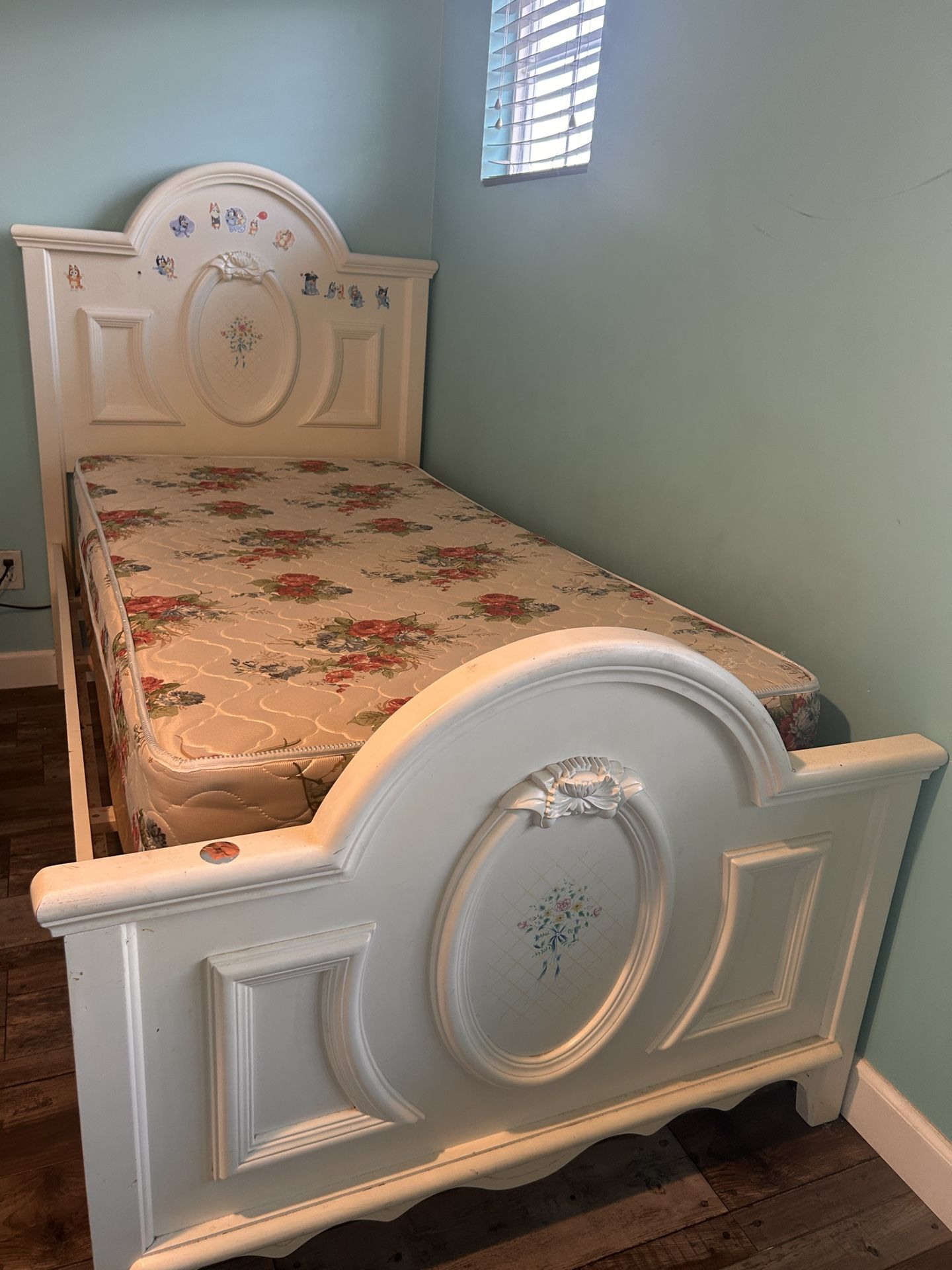 White Twin Bed With Mattress And Dresser