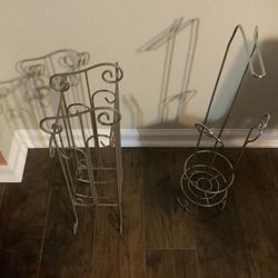  2 Toilet tissue holders