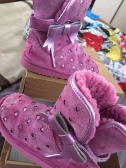 girls uggs