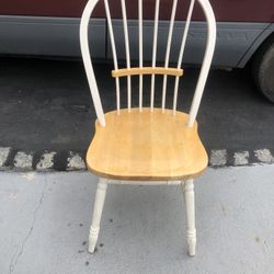 Very Good Condition Hardwood Chair 