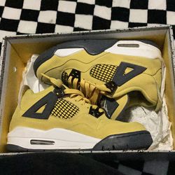 Yellow Air, Jordans size 4Y for boys and in great condition