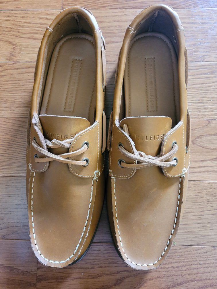 New Tommy Hilfiger Tan Casual Shoes Size 10.5 for Sale in Beach, VA - OfferUp
