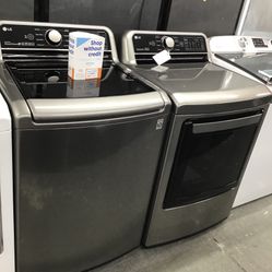 New Scratch And Dent LG Washer And Dryer Set. 1 year Warranty 