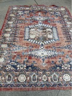 Traditional Oriental indoor area rugs