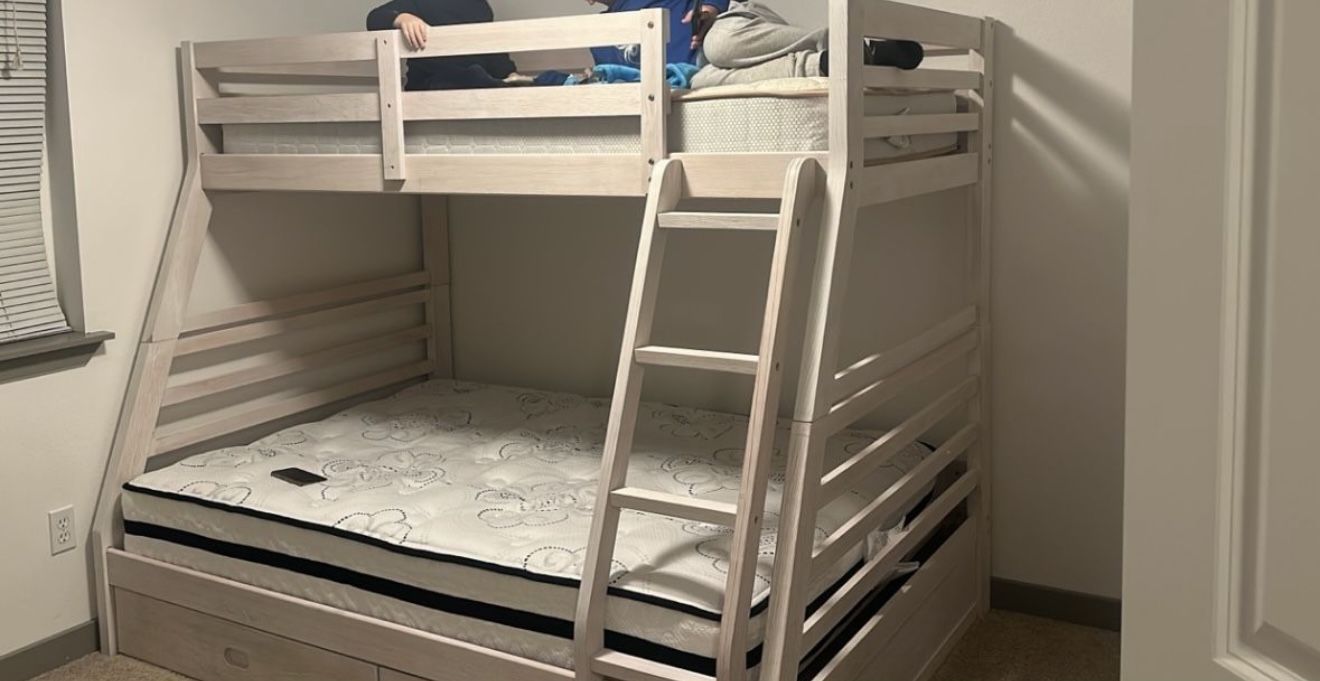 Bunk Bed 